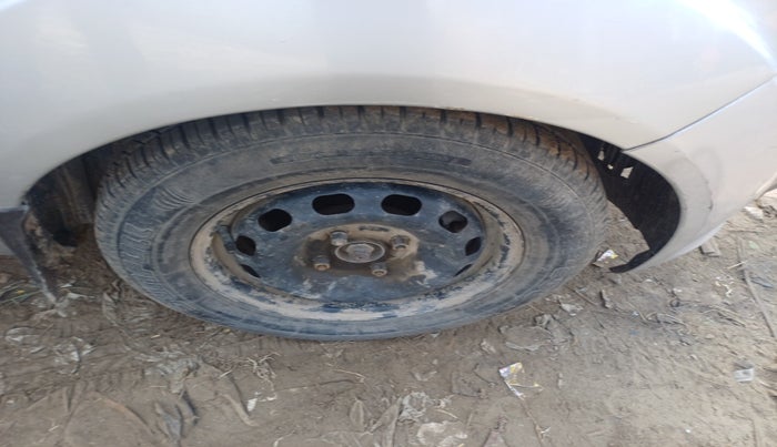 2013 Ford Figo EXI 1.4 DIESEL, Diesel, Manual, 1,02,162 km, tyre