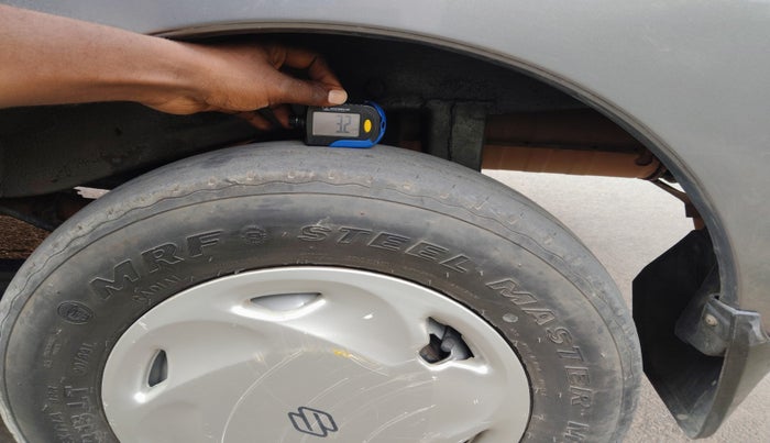 2011 Maruti Eeco 5 STR WITH A/C+HTR, Petrol, Manual, 1,11,563 km, tyre