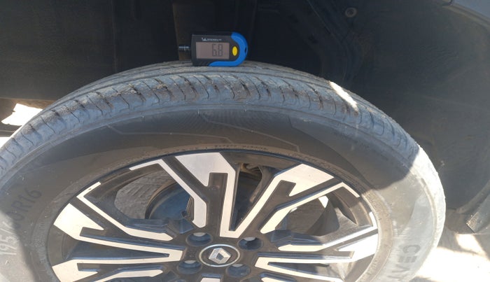 2023 Renault Kiger RXZ MT, Petrol, Manual, 11,540 km, tyre