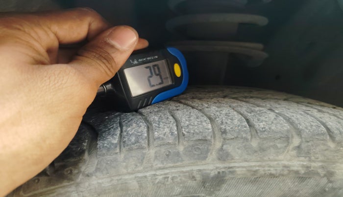 2012 Toyota Etios GD, Diesel, Manual, 1,47,250 km, tyre