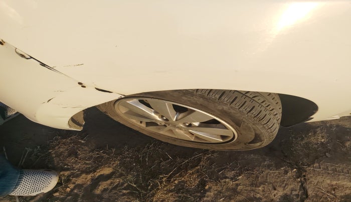 2015 Hyundai Xcent S 1.1 CRDI, Diesel, Manual, 1,27,335 km, tyre