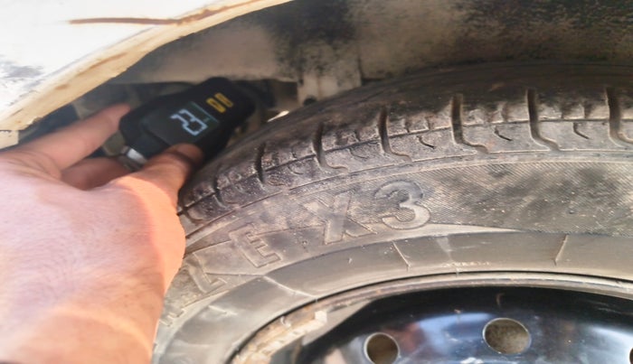 2012 Maruti Alto 800 LXI, Petrol, Manual, 1,07,941 km, tyre