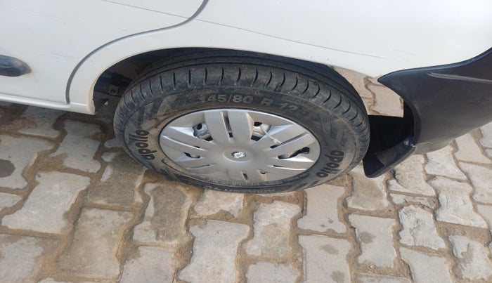 2011 Maruti Alto LXI, Petrol, Manual, 66,630 km, tyre