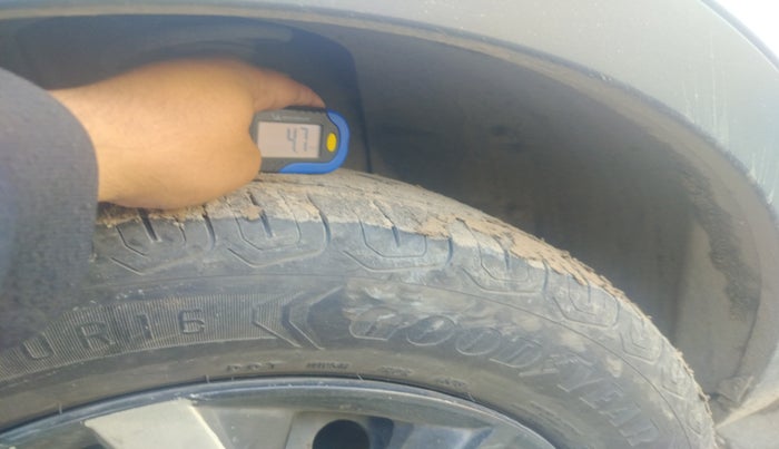 2019 Tata NEXON XMA DIESEL, Diesel, Automatic, 94,116 km, tyre