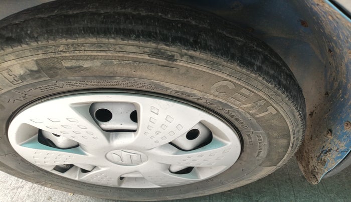 2023 Maruti Eeco 5 STR AC CNG, Petrol, Manual, 1,16,234 km, tyre