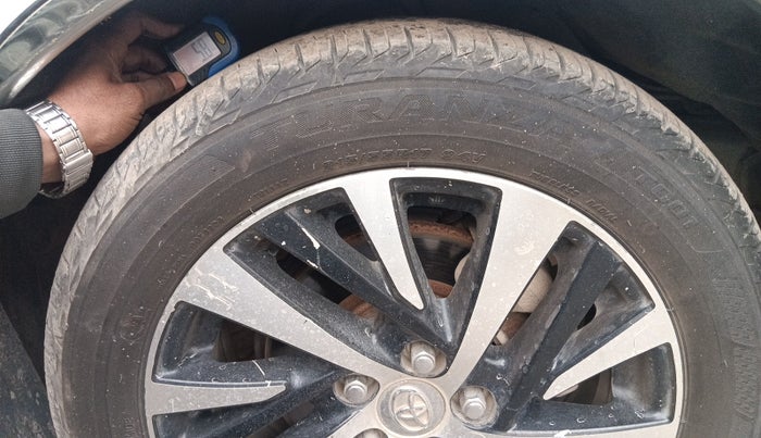 2021 Toyota Innova Crysta 2.4 ZX AT 7 STR, Diesel, Automatic, 1,11,502 km, tyre