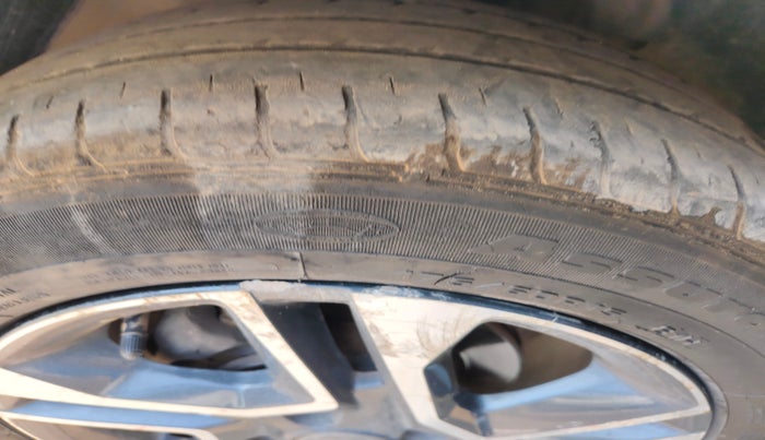 2019 Tata Tiago XZ PLUS PETROL, Petrol, Manual, 1,05,946 km, tyre