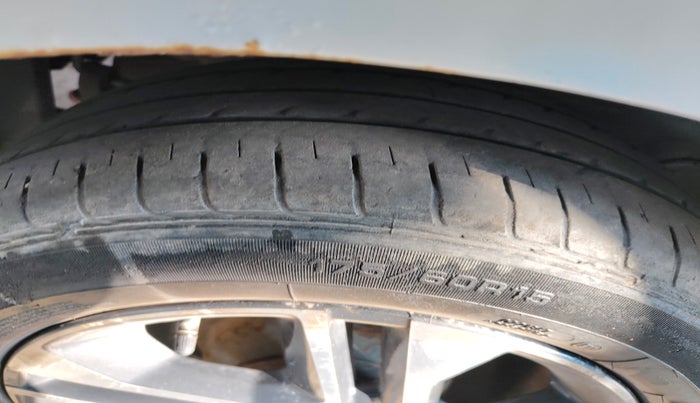 2019 Tata Tiago XZ PLUS PETROL, Petrol, Manual, 1,05,946 km, tyre