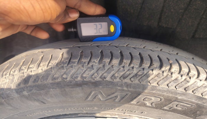 2019 Maruti Swift VXI, Petrol, Manual, 95,424 km, tyre