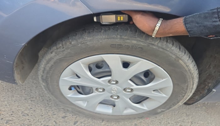 2016 Hyundai Grand i10 SPORTZ 1.2 KAPPA VTVT, Petrol, Manual, 33,182 km, tyre