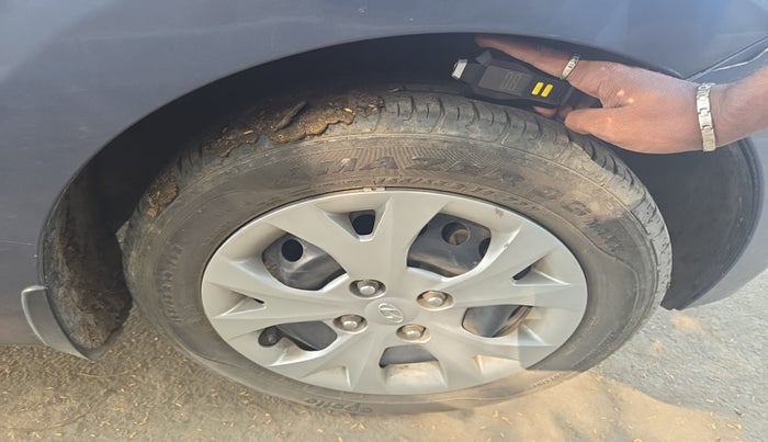 2016 Hyundai Grand i10 SPORTZ 1.2 KAPPA VTVT, Petrol, Manual, 33,182 km, tyre