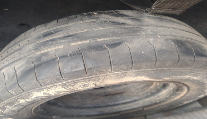 2011 Hyundai Santro Xing GLS, Petrol, Manual, 1,21,551 km, tyre