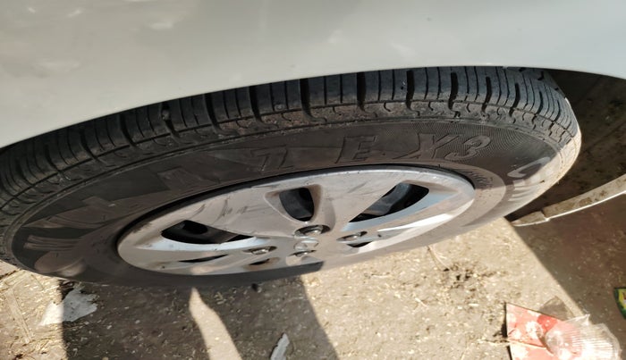 2011 Hyundai i10 MAGNA 1.2, Petrol, Manual, 76,074 km, tyre