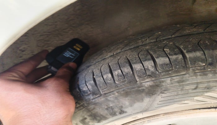 2012 Maruti Wagon R 1.0 LXI, Petrol, Manual, 79,017 km, tyre