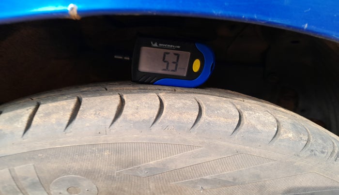 2012 Hyundai Eon D-LITE+, Petrol, Manual, 1,49,646 km, tyre