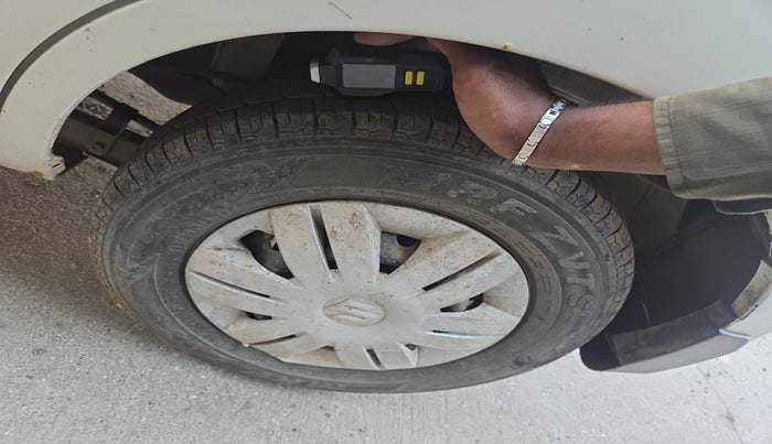 2015 Maruti Alto 800 LXI, Petrol, Manual, 1,31,681 km, tyre