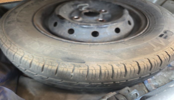 2015 Maruti Alto 800 LXI, Petrol, Manual, 1,31,681 km, tyre