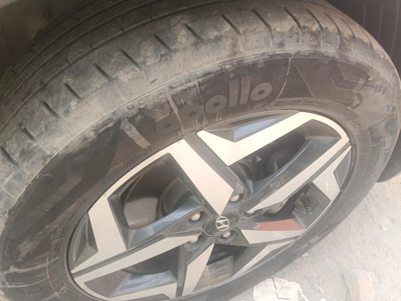 2023 Hyundai ALCAZAR 1.5 PRESTIGE EXE 7S, Diesel, Manual, 44,000 km, tyre