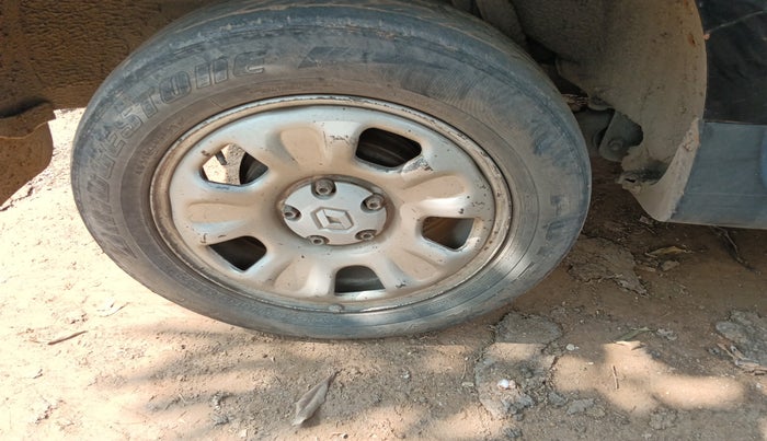 2013 Renault Duster 85 PS RXE DIESEL, Diesel, Manual, 1,62,005 km, tyre