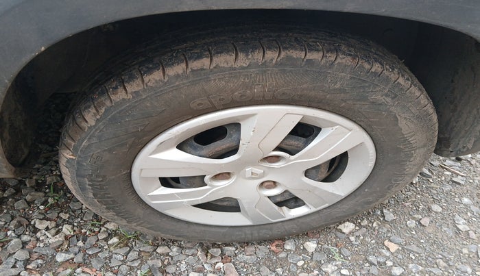 2016 Renault Kwid RXL, Petrol, Manual, 94,909 km, tyre