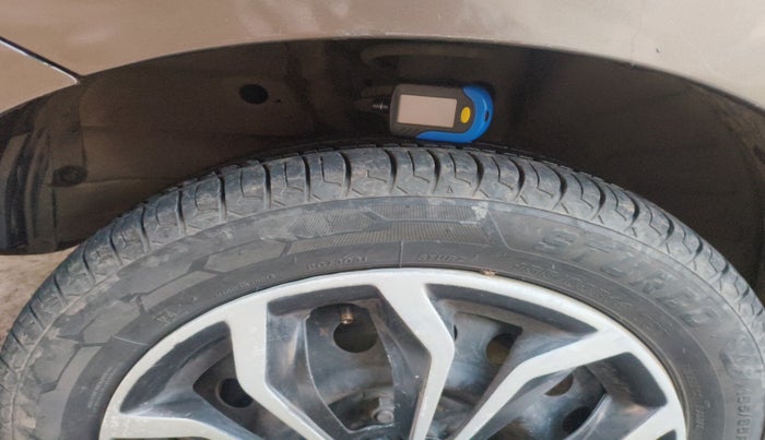 2011 Maruti Wagon R 1.0 VXI, Petrol, Manual, 85,304 km, tyre