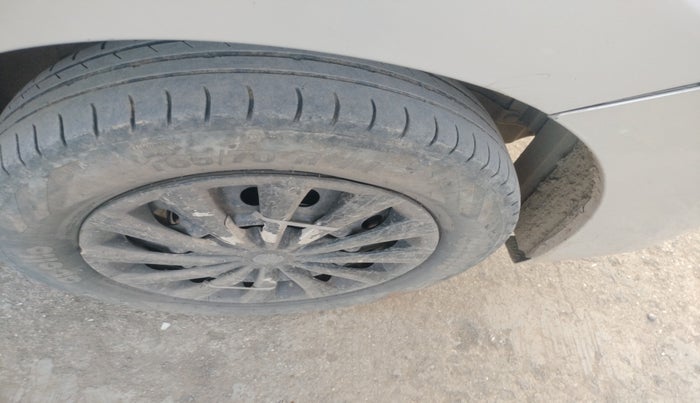 2016 Maruti Wagon R 1.0 VXI, Petrol, Manual, 1,17,970 km, tyre