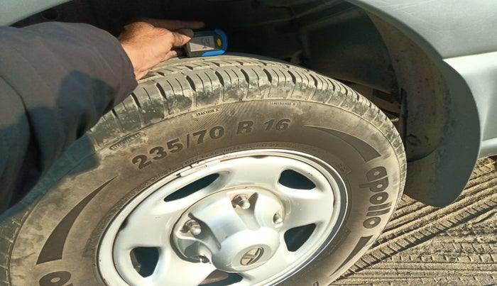 2013 Tata Safari 4X2 LX DICOR, Diesel, Manual, 55,543 km, tyre