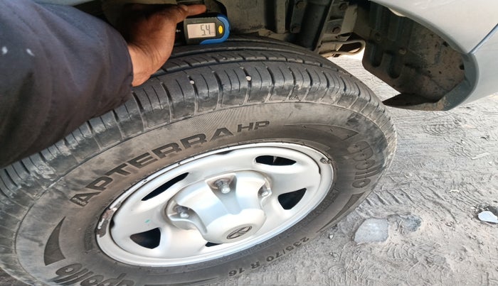 2013 Tata Safari 4X2 LX DICOR, Diesel, Manual, 55,543 km, tyre