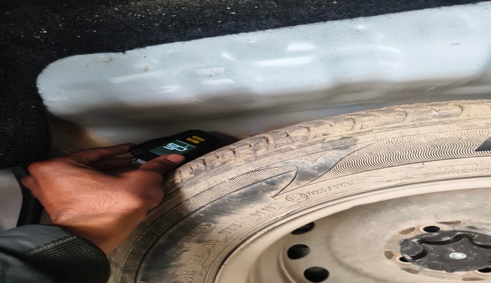 2019 Datsun Go T, Petrol, Manual, 33,131 km, tyre