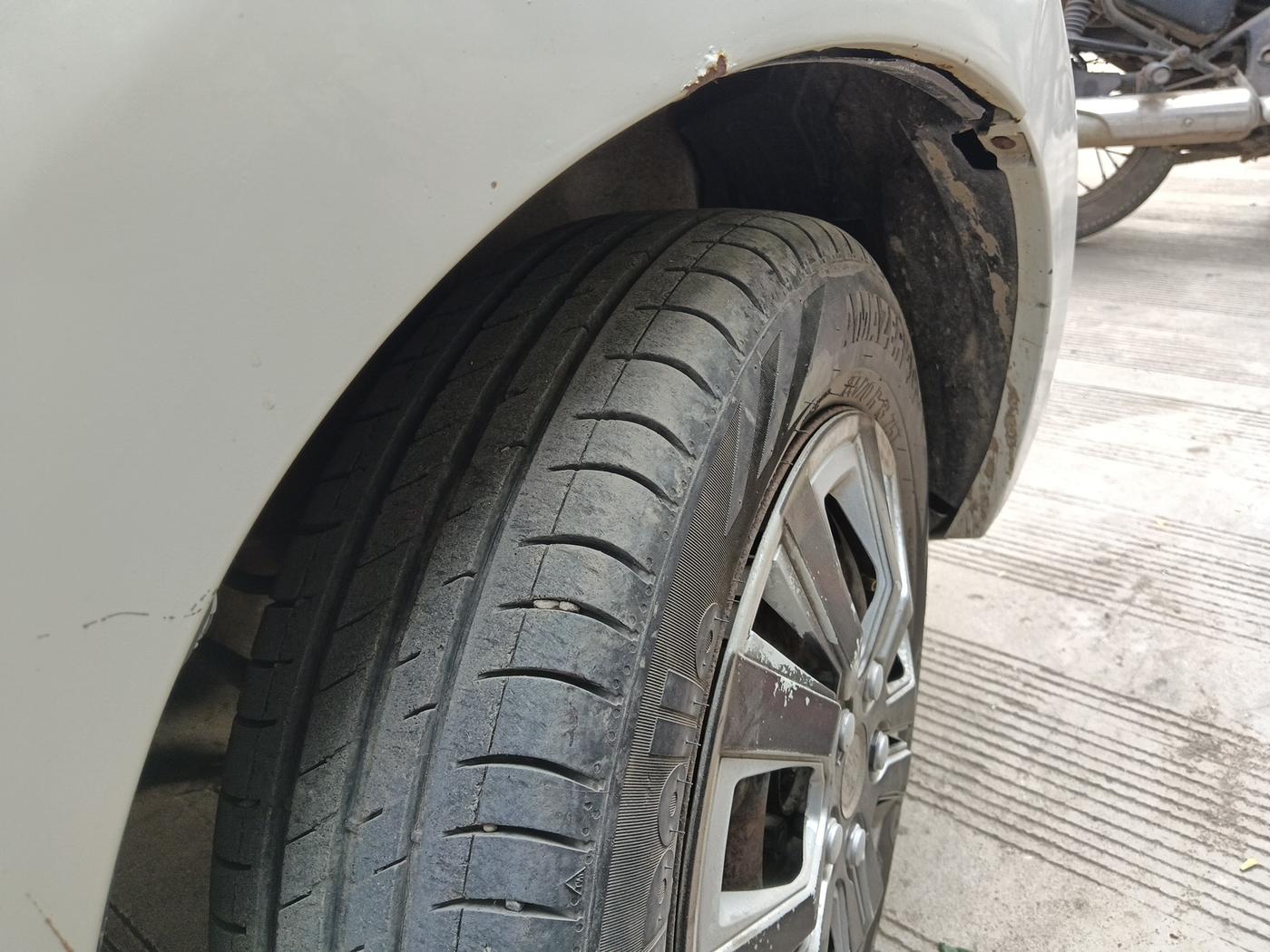 2017 Maruti Alto K10 VXI, Petrol, Manual, 59,032 km, tyre