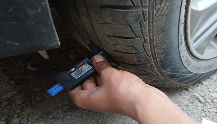 2017 Hyundai Creta SX 1.6 DIESEL, Diesel, Manual, 1,35,597 km, tyre