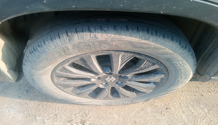 2022 Maruti Vitara Brezza ZXI, Petrol, Manual, 37,988 km, tyre