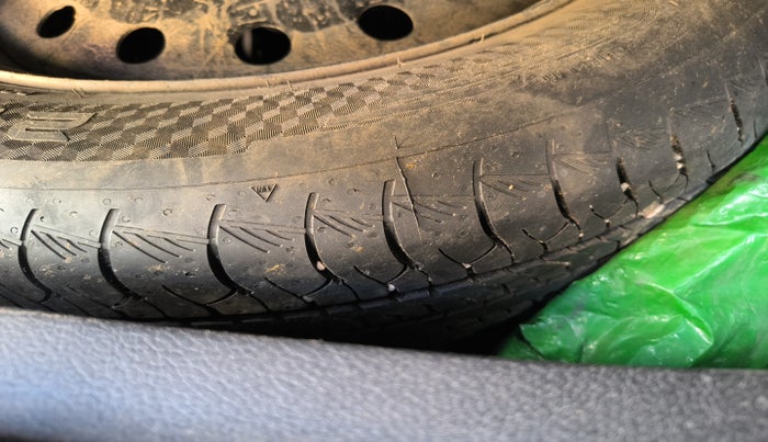 2023 Maruti Grand Vitara SIGMA SMART HYBRID, Petrol, Manual, 58,549 km, tyre