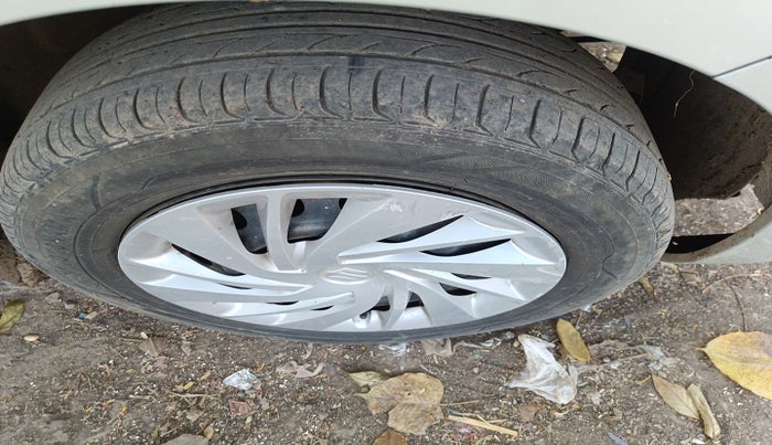 2021 Maruti Ertiga VXI CNG, Petrol, Manual, 85,795 km, tyre