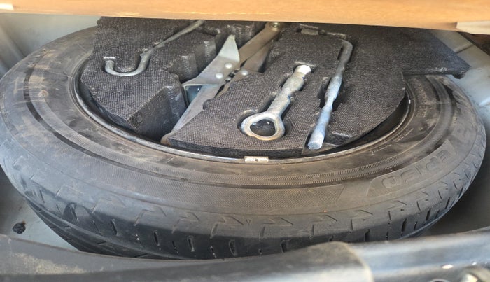 2020 Honda WR-V 1.2L I-VTEC VX MT, Petrol, Manual, 87,672 km, tyre