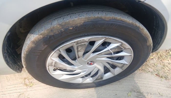 2019 Maruti Ertiga VXI SHVS, Petrol, Manual, 79,882 km, tyre