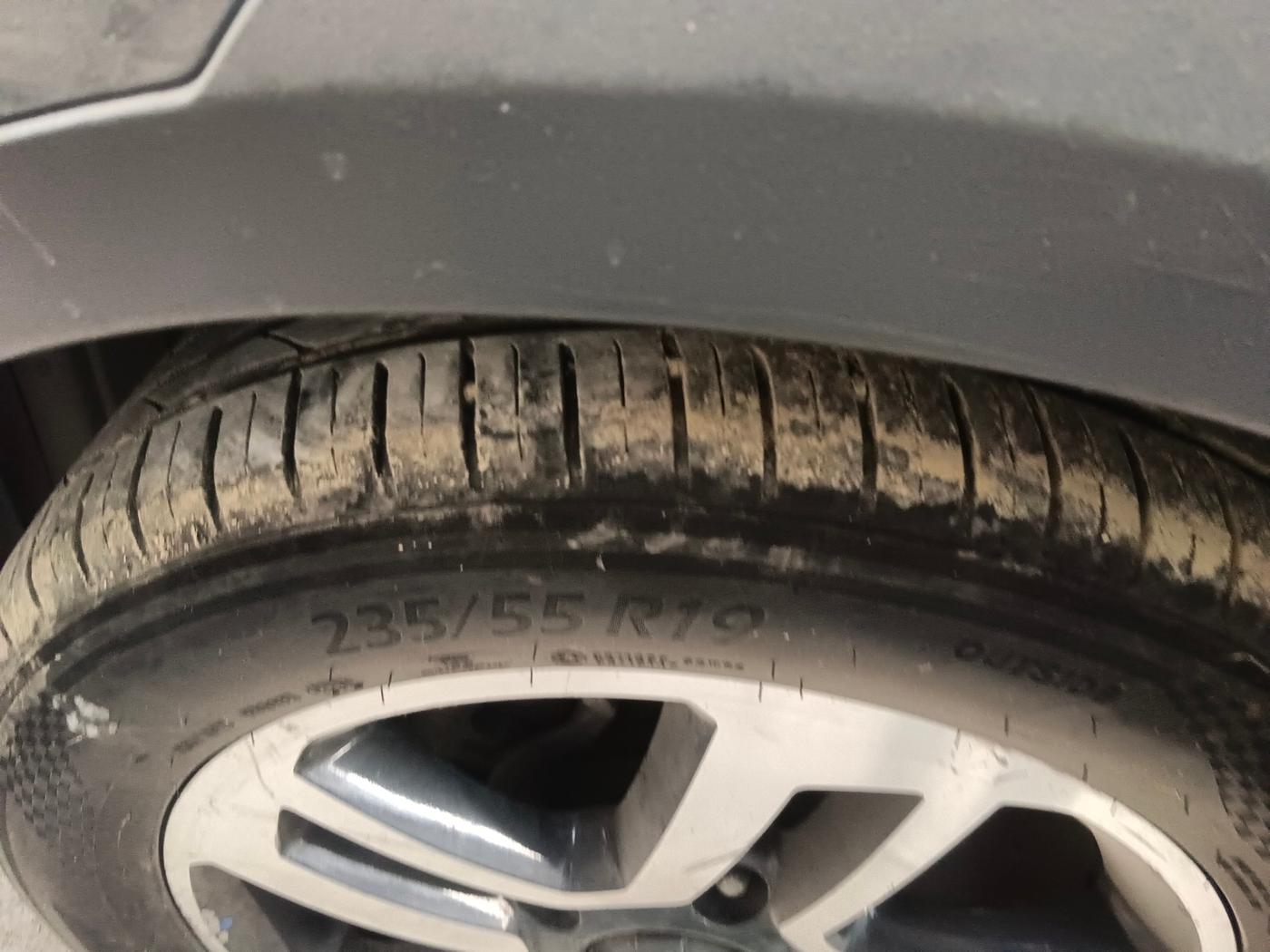 2018 Tata Hexa XT 4X2 6 STR, Diesel, Manual, 43,920 km, tyre