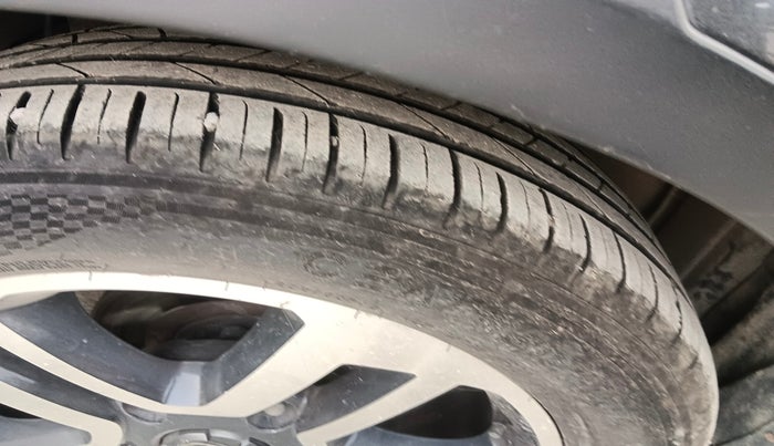 2018 Tata Hexa XT 4X2 6 STR, Diesel, Manual, 43,920 km, tyre