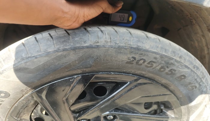 2022 Hyundai Creta EX 1.5 PETROL, Petrol, Manual, 22,058 km, tyre