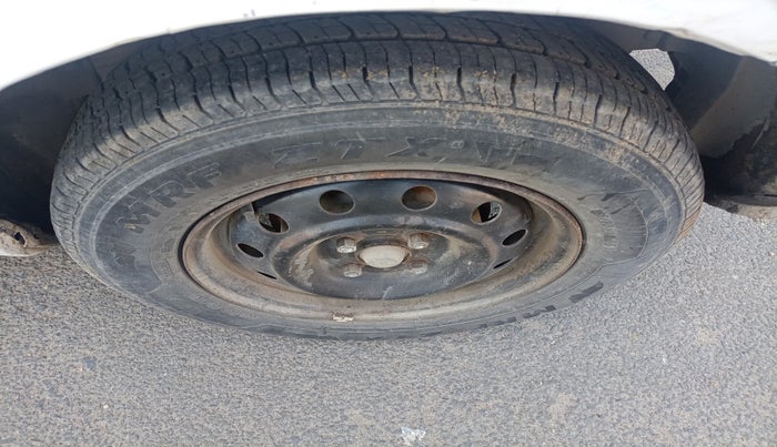 2011 Maruti Ritz VDI, Diesel, Manual, 1,11,391 km, tyre