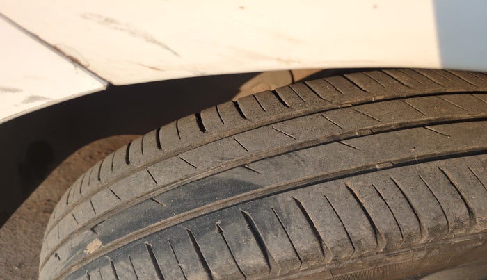 2020 Hyundai Elite i20 SPORTZ PLUS 1.2, Petrol, Manual, 1,34,758 km, tyre