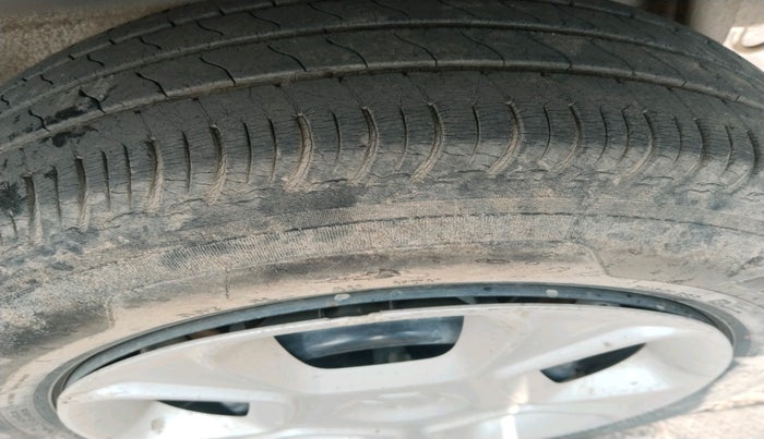 2020 Maruti S PRESSO VXI CNG, Petrol, Manual, 87,400 km, tyre