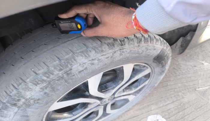 2016 Nissan Terrano XL D PLUS, Diesel, Manual, 74,913 km, tyre