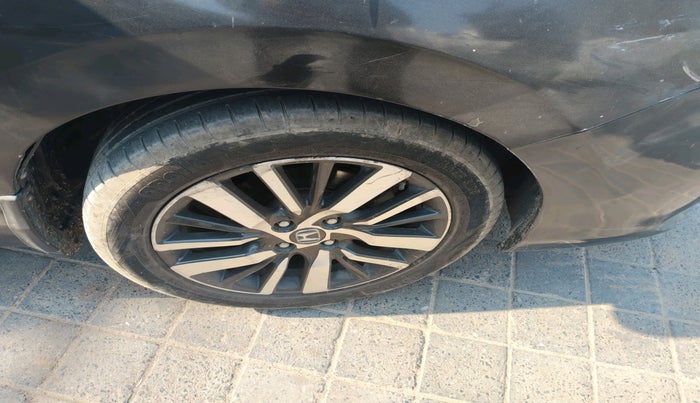 2021 Honda City 1.5L I-VTEC ZX CVT, Petrol, Automatic, 87,247 km, tyre