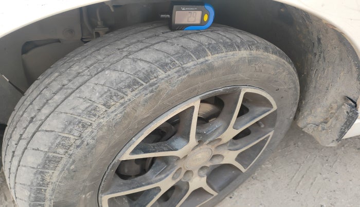 2017 Tata Tiago XM PETROL, Petrol, Manual, 95,734 km, tyre