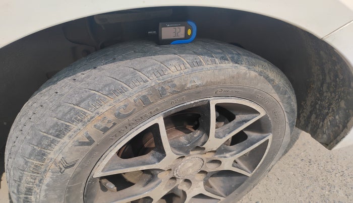 2017 Tata Tiago XM PETROL, Petrol, Manual, 95,734 km, tyre