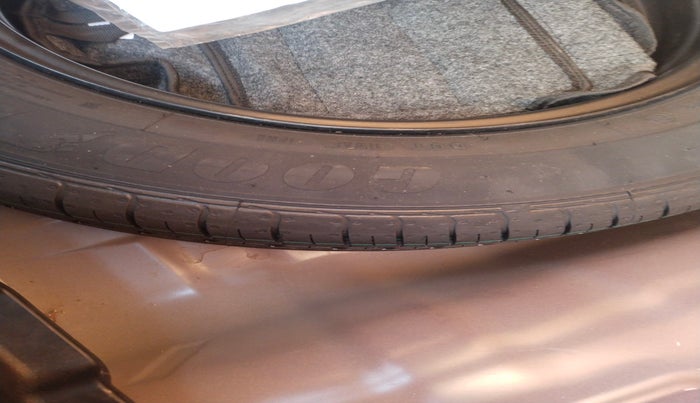 2023 KIA SONET HTX 1.5 DIESEL IMT, Diesel, Manual, 53,386 km, tyre