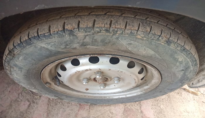 2020 Hyundai NEW SANTRO MAGNA, Petrol, Manual, 1,17,104 km, tyre