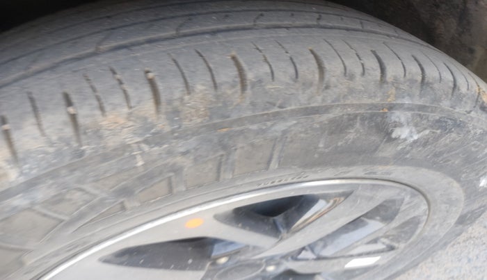 2024 Tata Harrier PURE PLUS S DARK EDITION, Diesel, Manual, 46,953 km, tyre