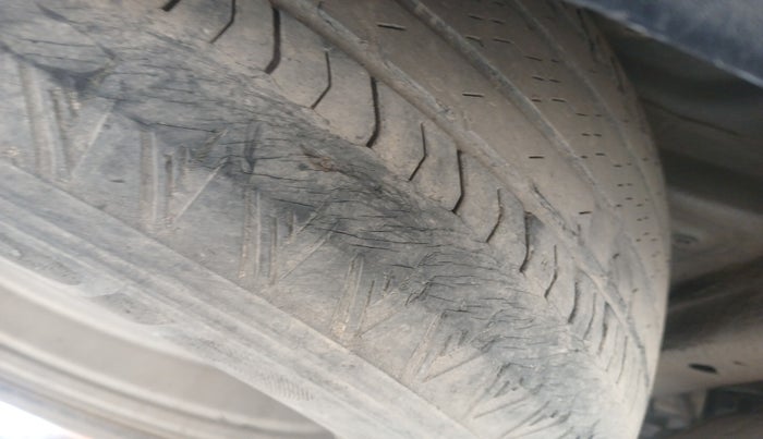 2019 Mahindra XUV500 W11, Diesel, Manual, 87,094 km, tyre